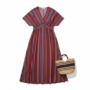 BloomChic Striped Contrast Dolman
Sleeve Shirred Pocket Split Flutter Dress 22